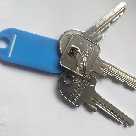 Apartment Schoene 2 Zimmer Im Dachgeschoss, Direkt Im Zentrum Schwerin (Mecklenburg-Vorpommern)