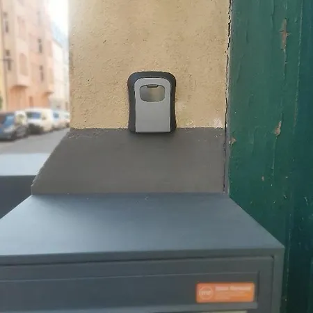 Schoene 2 Zimmer Im Dachgeschoss, Direkt Im Zentrum Apartment *