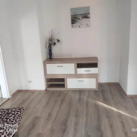 Schoene 2 Zimmer Im Dachgeschoss, Direkt Im Zentrum Apartment *